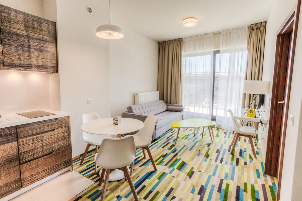 Baltic Park Molo Apartments By Zdrojowa シフィノウイシチェ エクステリア 写真